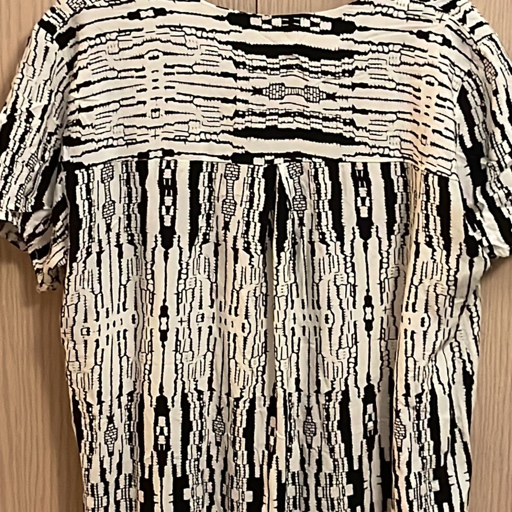 Blouse - Picture 3 of 3